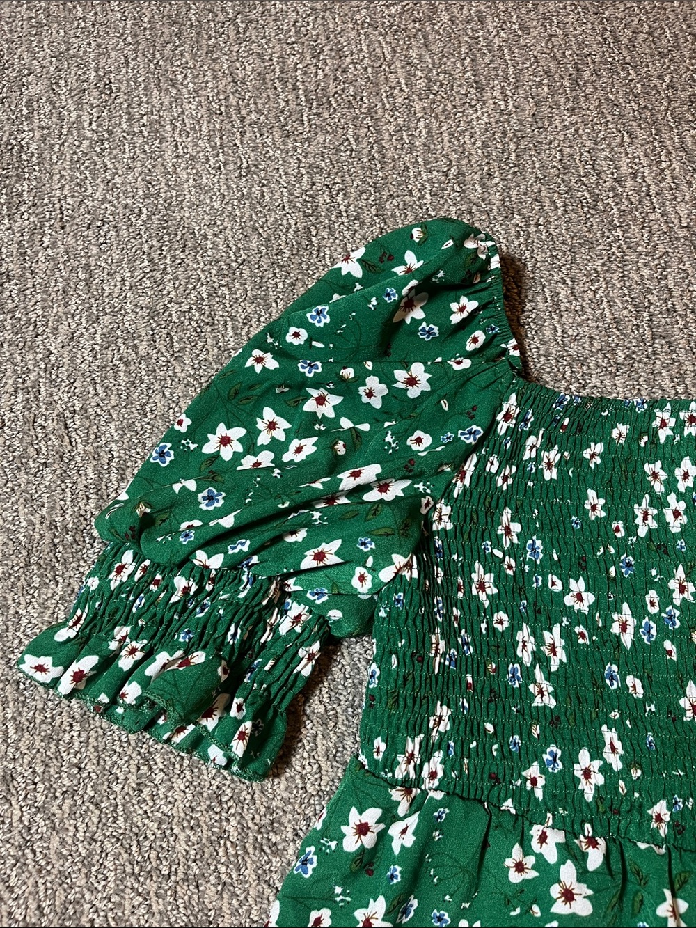 SHEIN Green Floral Smocked Square Neck Puff Sleeve Top - Picture 3 of 6